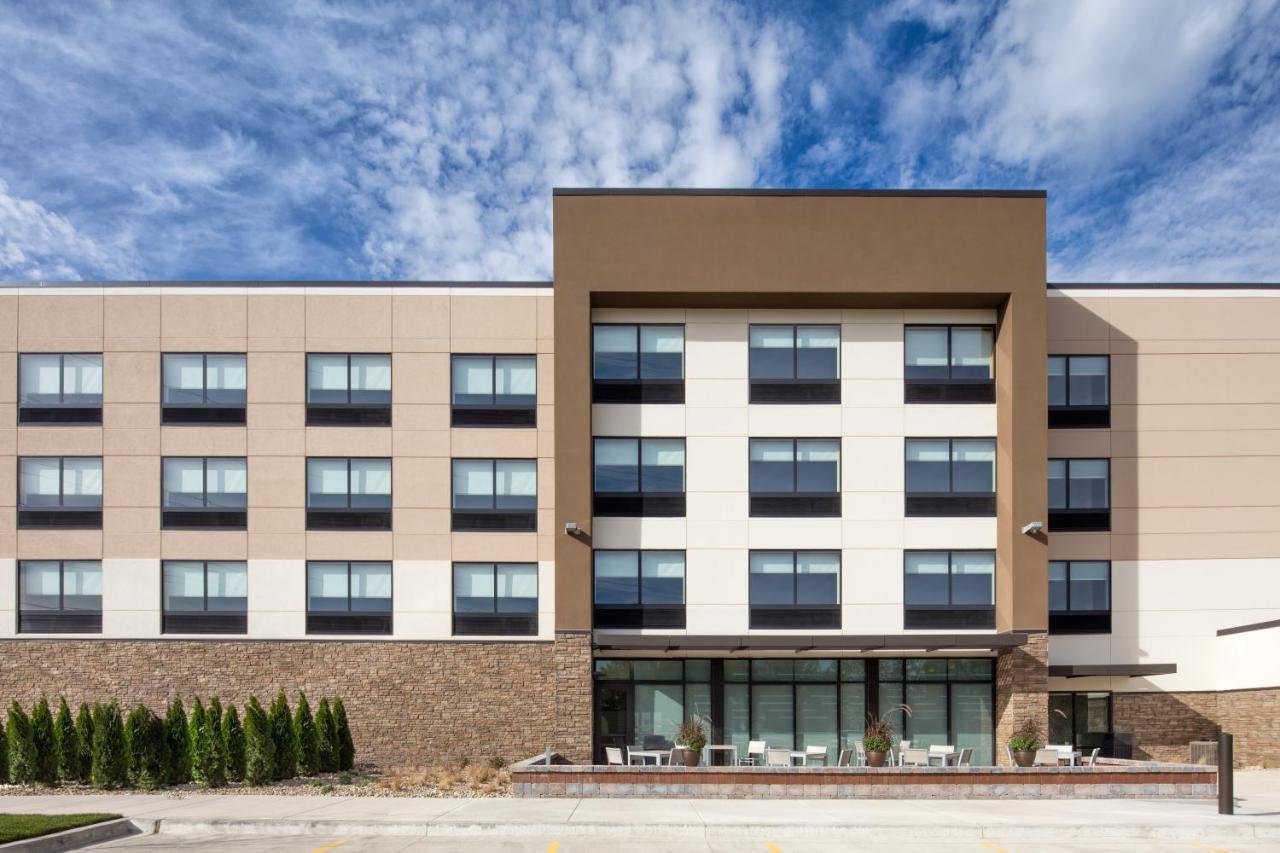 Holiday Inn Express East Peoria - Riverfront By Ihg Экстерьер фото