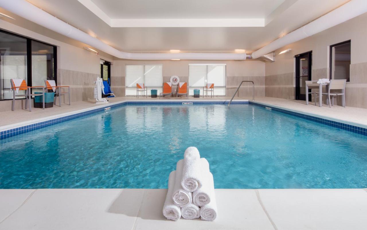 Holiday Inn Express East Peoria - Riverfront By Ihg Экстерьер фото