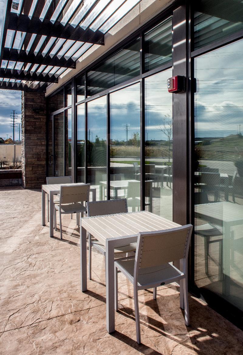 Holiday Inn Express East Peoria - Riverfront By Ihg Экстерьер фото